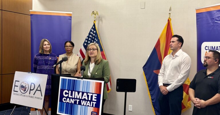 Phoenix Mayor Urges State, Federal Support to Combat Extreme Heat Phoenix Mayor Urges State, Federal Support to Combat Extreme Heat