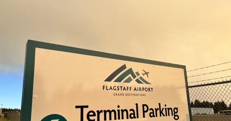 Pocket Fire Disrupts Flagstaff Flights, Causing Cancellations and Delays