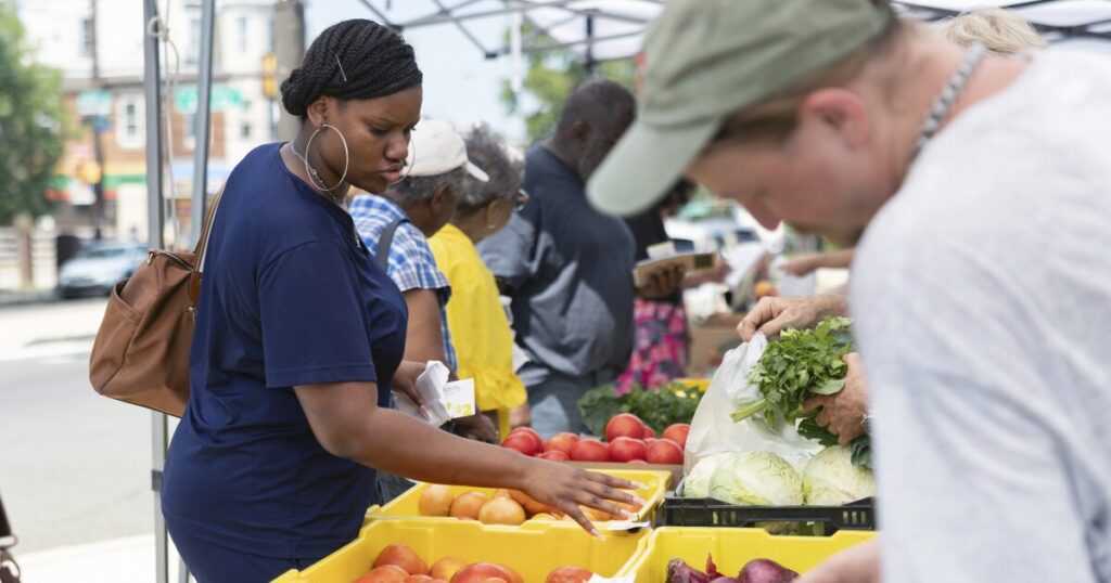 The White House pushes healthy eating. It cut a landmark nutrition education program