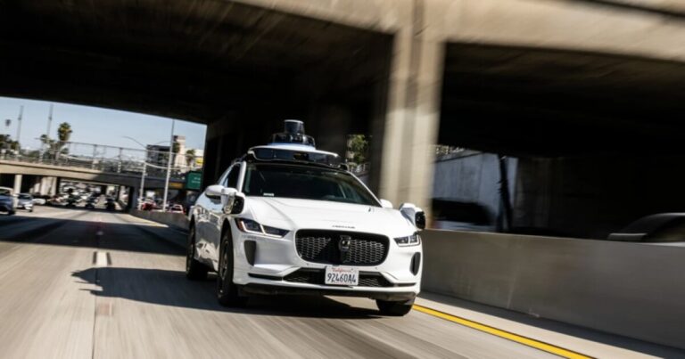 Waymo and Uber End Robotaxi Partnership in Phoenix Waymo and Uber End Robotaxi Partnership in Phoenix