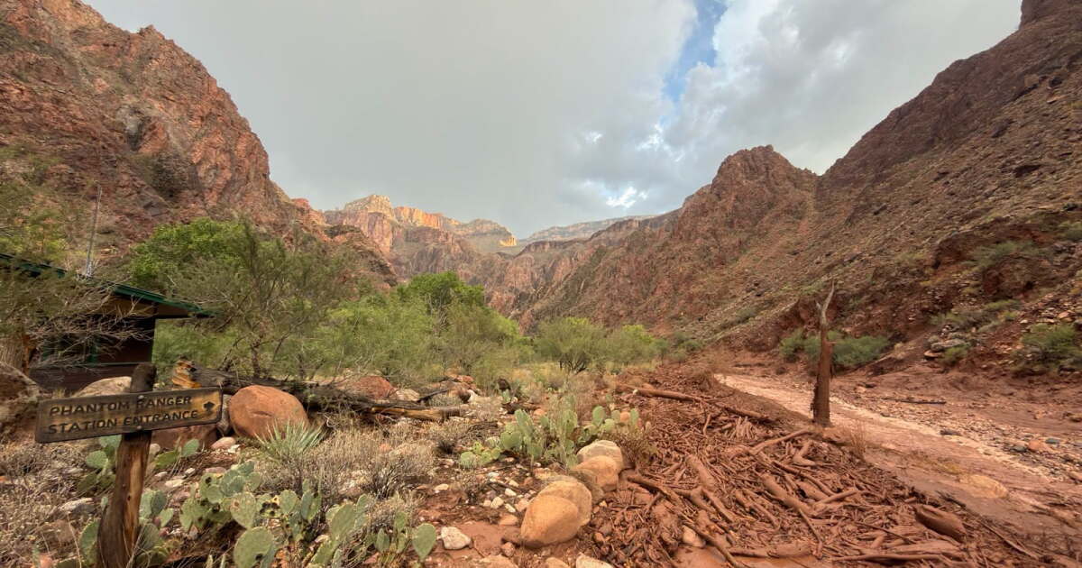 Flash Floods in Grand Canyon: Two Dead, Dozens Missing, Trails Closed Flash Floods in Grand Canyon: Two Dead, Dozens Missing, Trails Closed