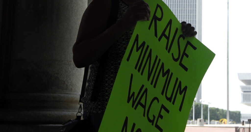 Arizona Minimum Wage Increases to .65 in 2024 Amid Inflation Concerns