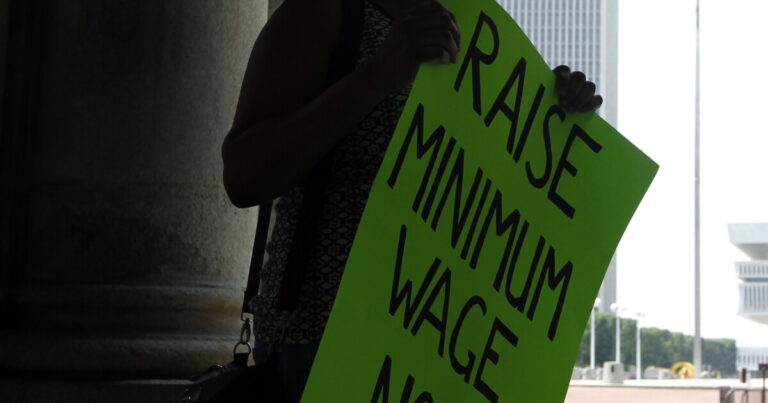 Arizona Minimum Wage Increases to .65 in 2024 Amid Inflation Concerns