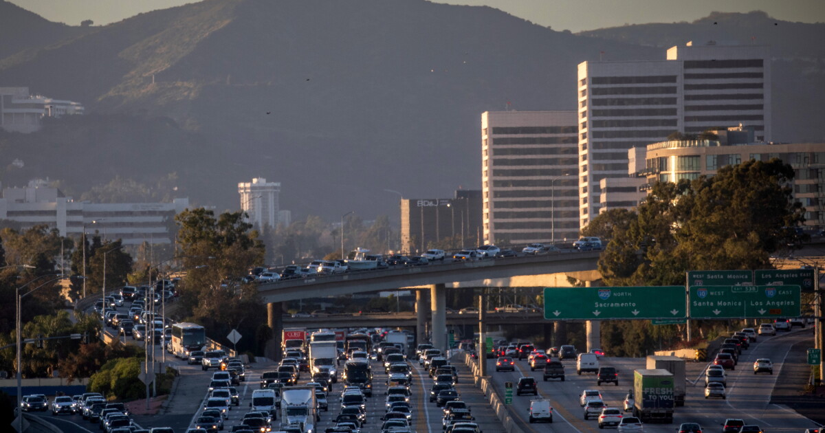 Trump Administration Eases Fuel Efficiency Standards, Citing Affordability Trump Administration Eases Fuel Efficiency Standards, Citing Affordability