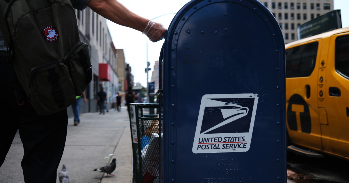 USPS Mail-In Voting Plan Sparks Concerns Ahead of Midterm Elections USPS Mail-In Voting Plan Sparks Concerns Ahead of Midterm Elections