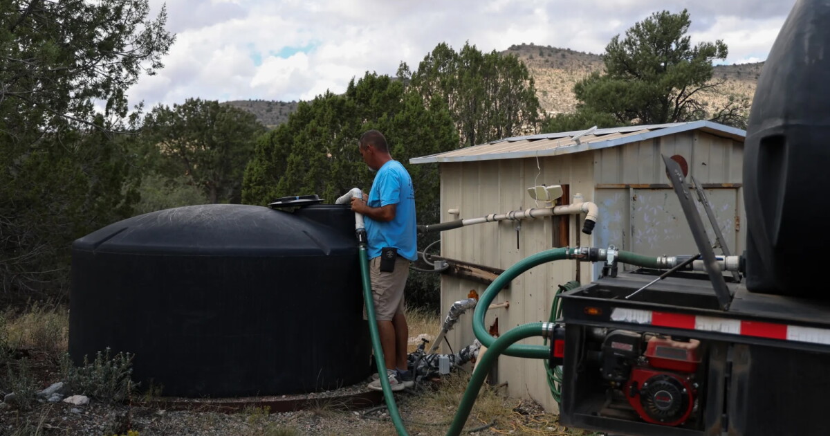 Chino Valley residents rely on water haulers amid growing water crisis Chino Valley residents rely on water haulers amid growing water crisis