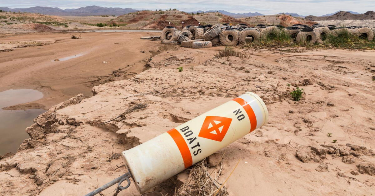 Las Vegas Police to Reveal Identity of Body Found in Lake Mead Barrel Las Vegas Police to Reveal Identity of Body Found in Lake Mead Barrel