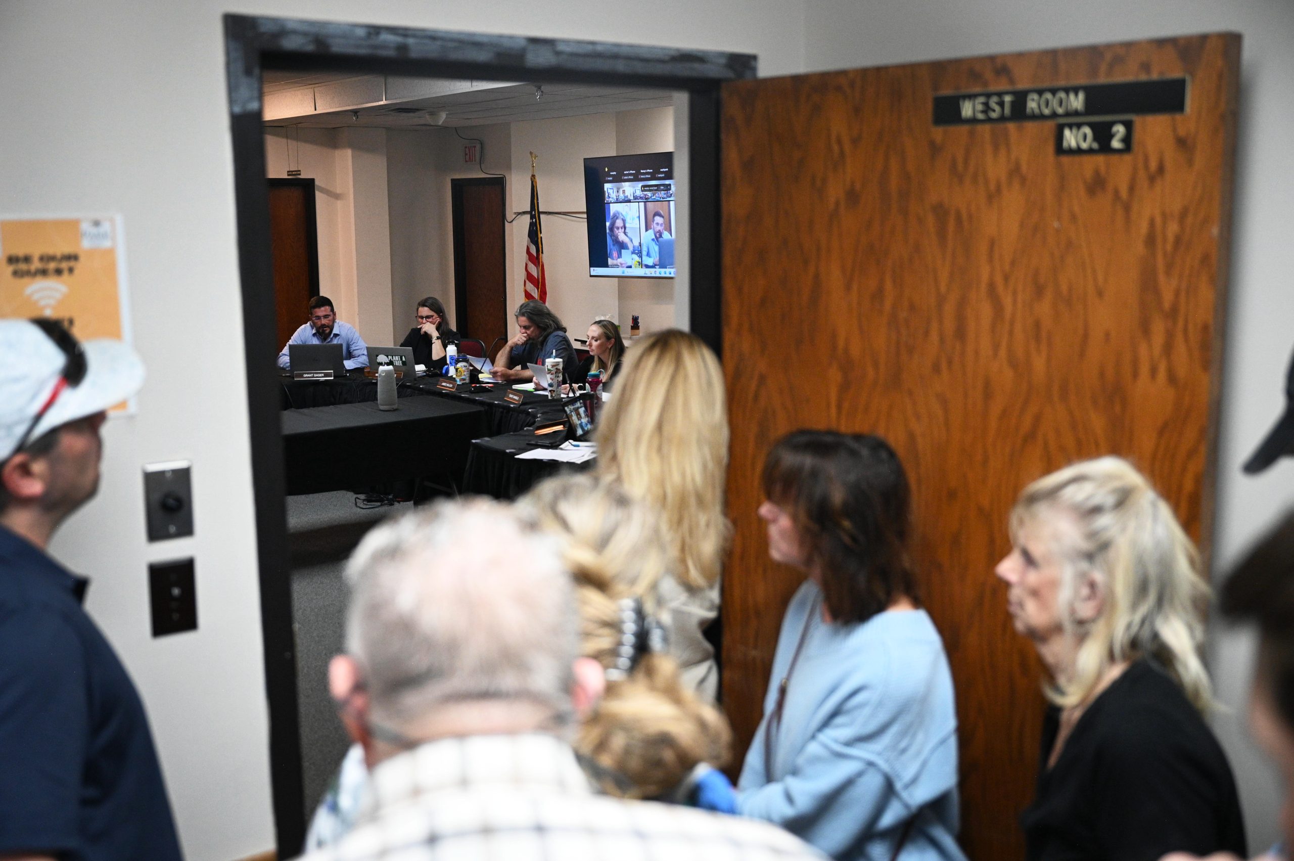 Livingston Commission Allows Controversial Film to Resume Shooting Livingston Commission Allows Controversial Film to Resume Shooting