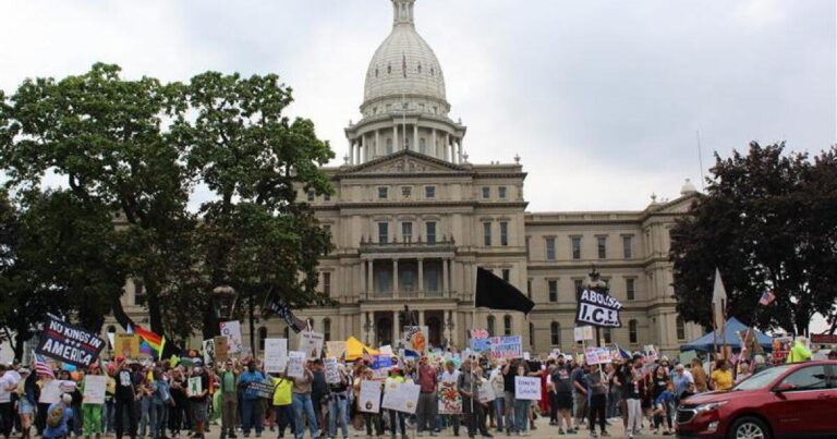 Michigan Hosts Nonpartisan ‘No Kings: Vote Early’ Events This Weekend Michigan Hosts Nonpartisan ‘No Kings: Vote Early’ Events This Weekend