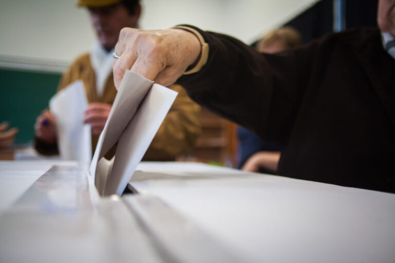 Montana Voting Guide: Absentee Ballots, Registration, and Polling Info Montana Voting Guide: Absentee Ballots, Registration, and Polling Info